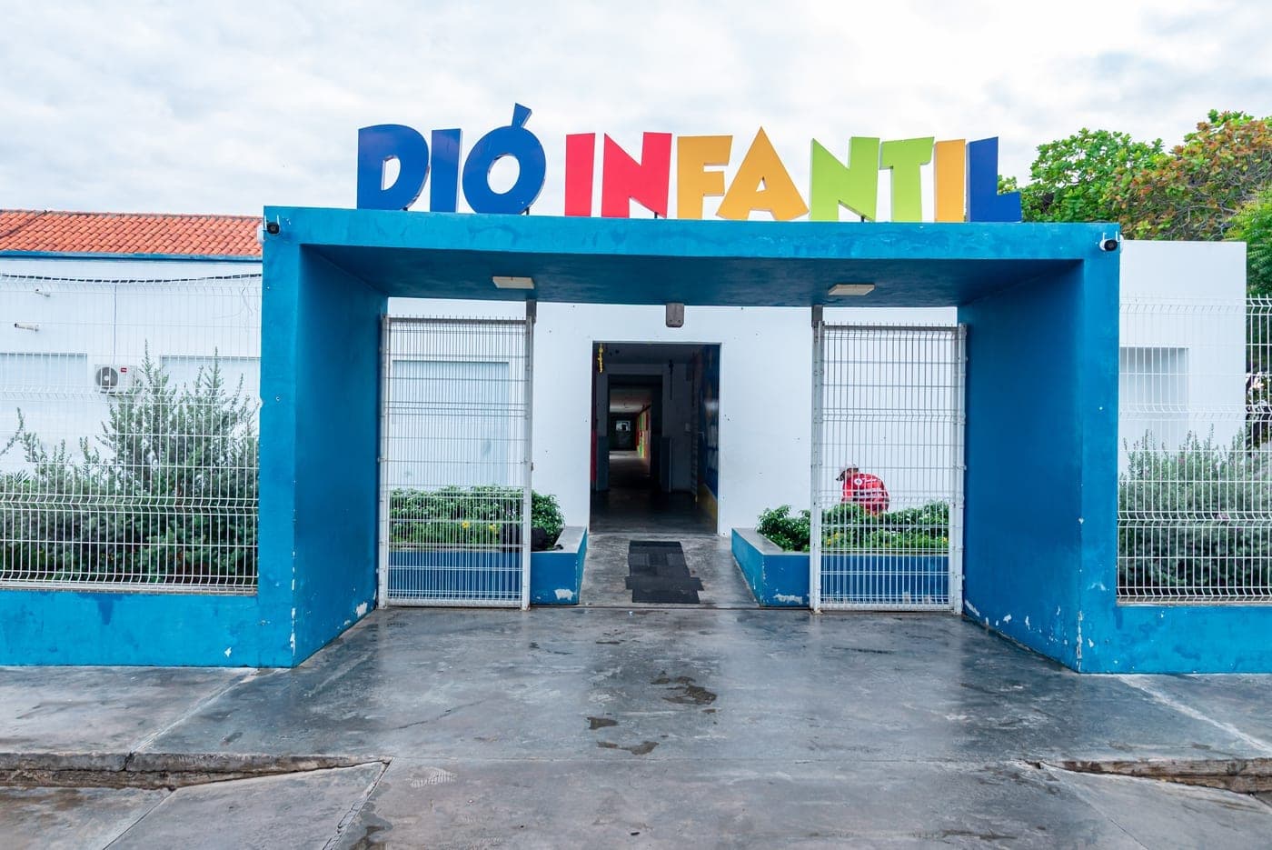 Entrada da Educação Infantil do colégio