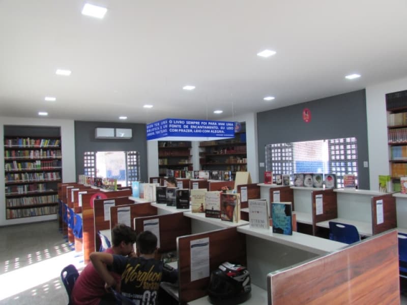 Estrutura do colégio - biblioteca